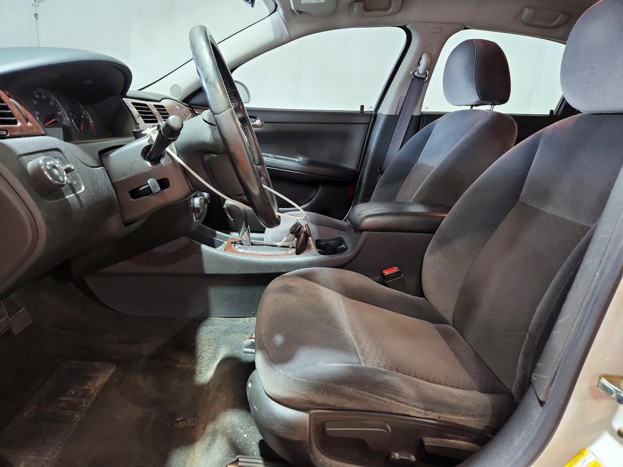 2011 CHEVROLET IMPALA LT photo 13