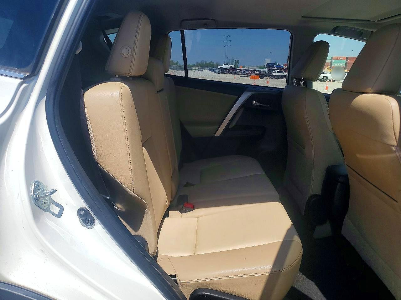 2015 TOYOTA RAV4 LIMITED photo 11