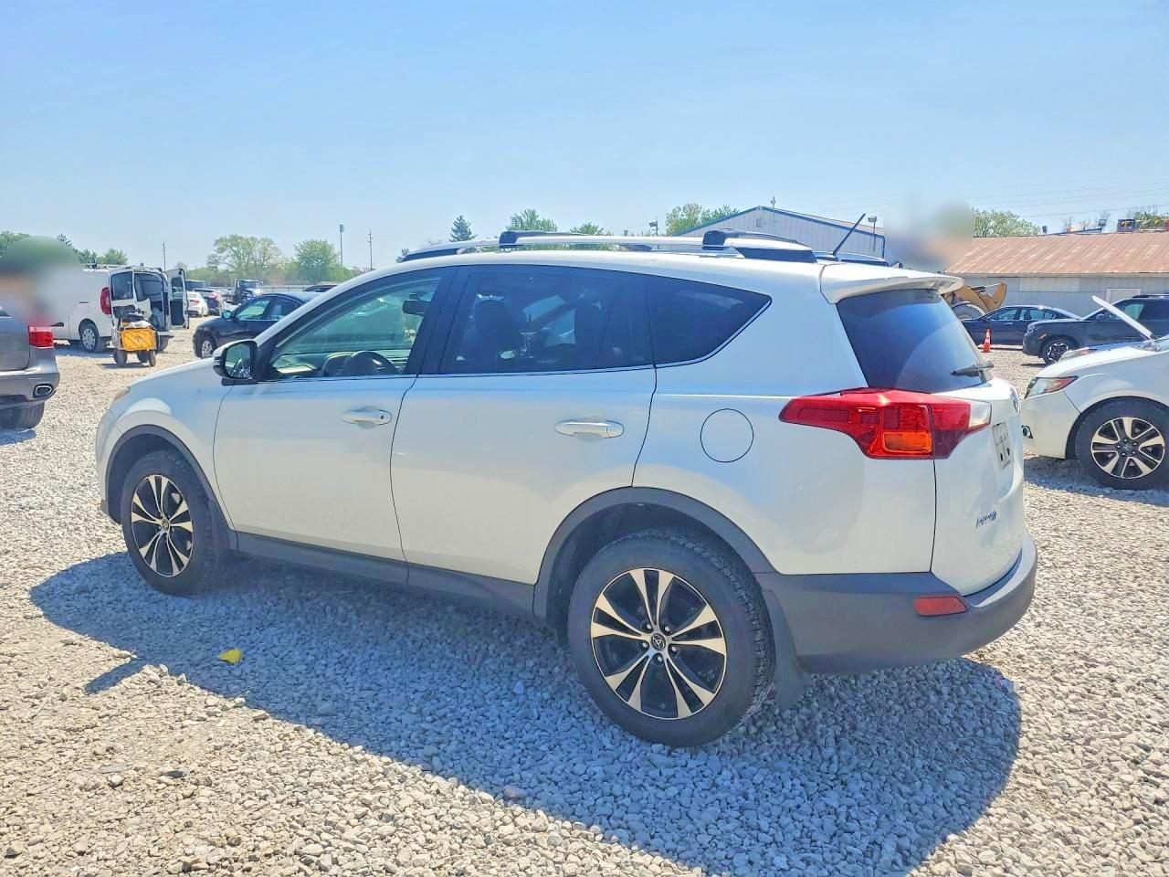 2015 TOYOTA RAV4 LIMITED photo 2