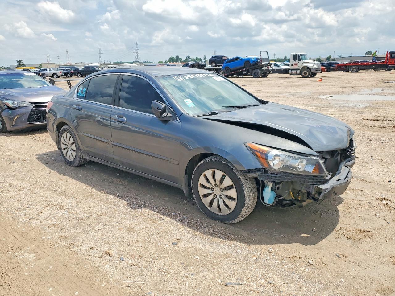 2011 HONDA ACCORD LX photo 7