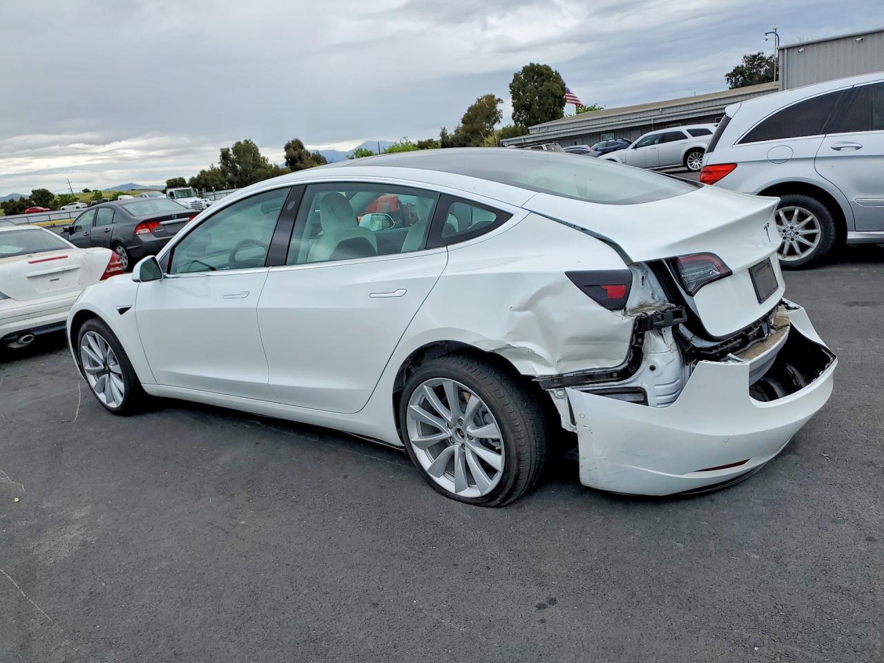2020 TESLA MODEL 3 photo 3