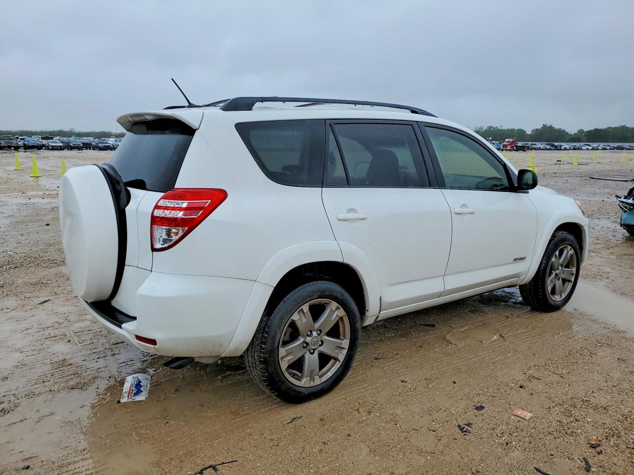 2010 TOYOTA RAV4 SPORT photo 7