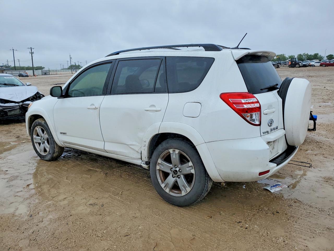2010 TOYOTA RAV4 SPORT photo 4