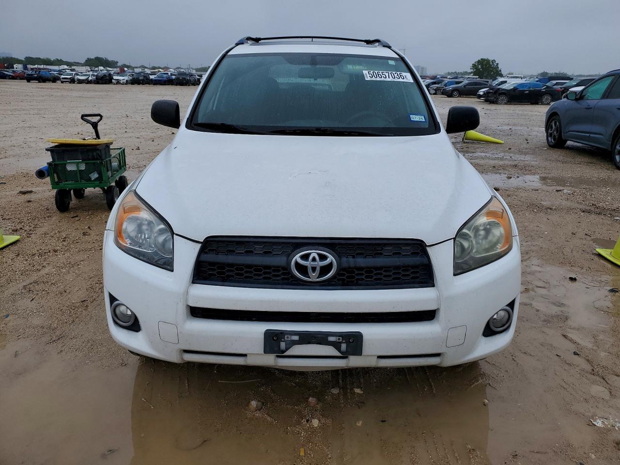 2010 TOYOTA RAV4 SPORT photo 13