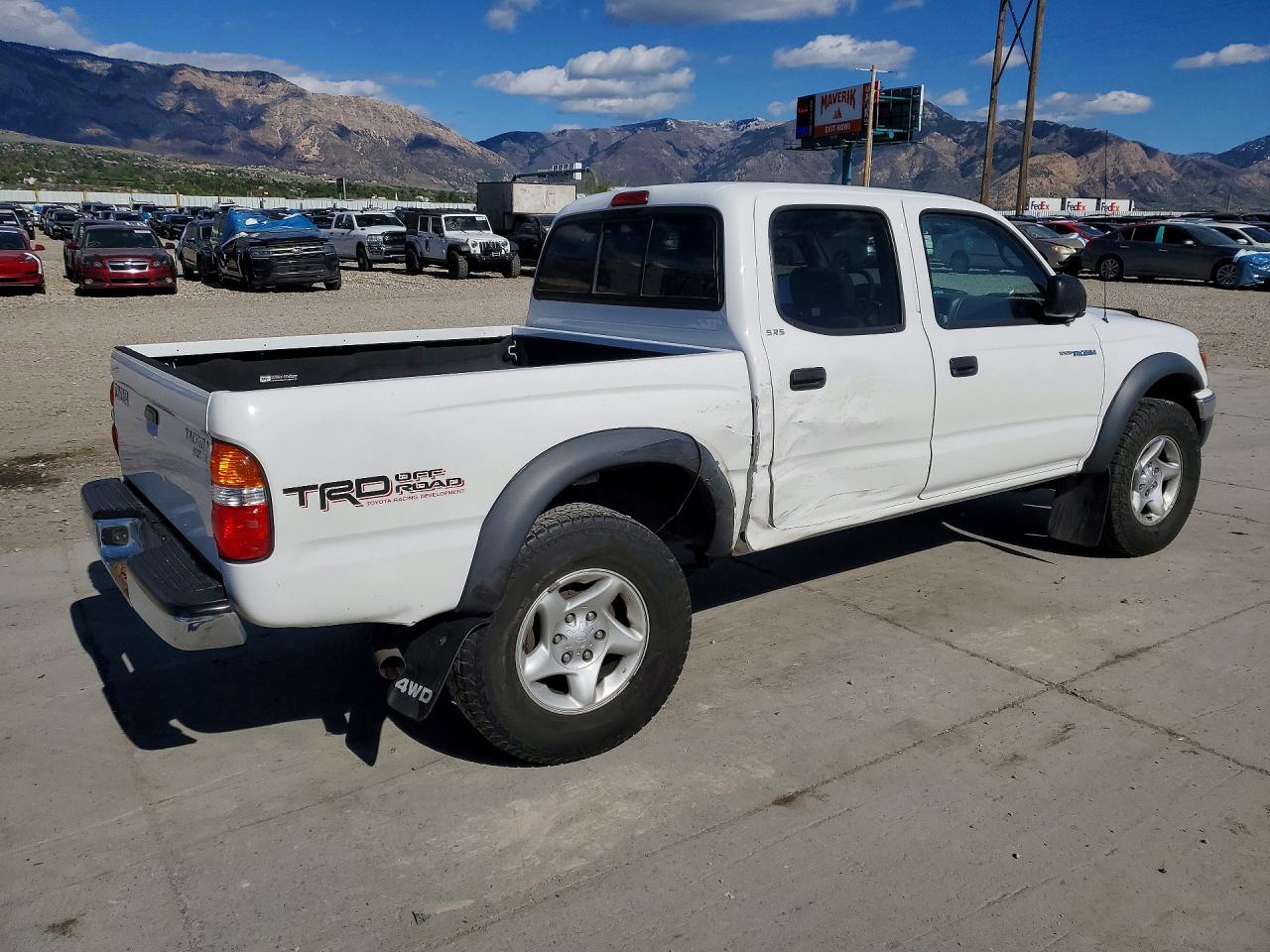 2002 TOYOTA TACOMA DOUBLE CAB photo 5
