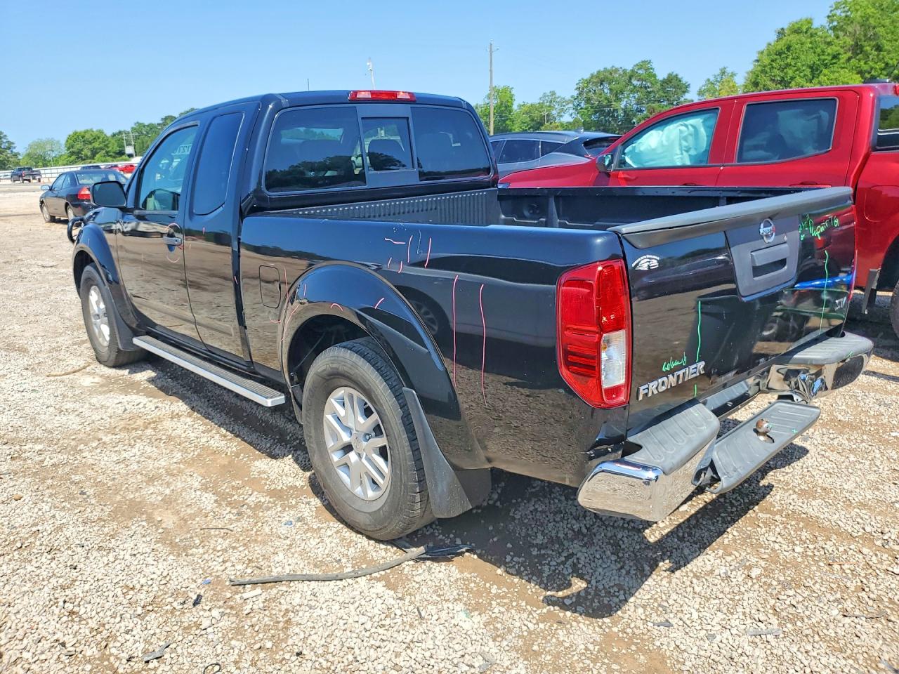 2017 NISSAN FRONTIER SV photo 3