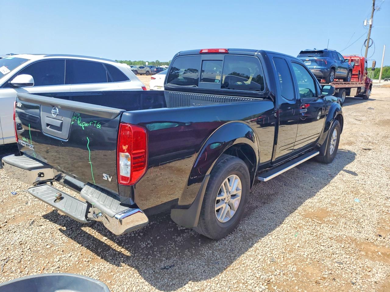 2017 NISSAN FRONTIER SV photo 5