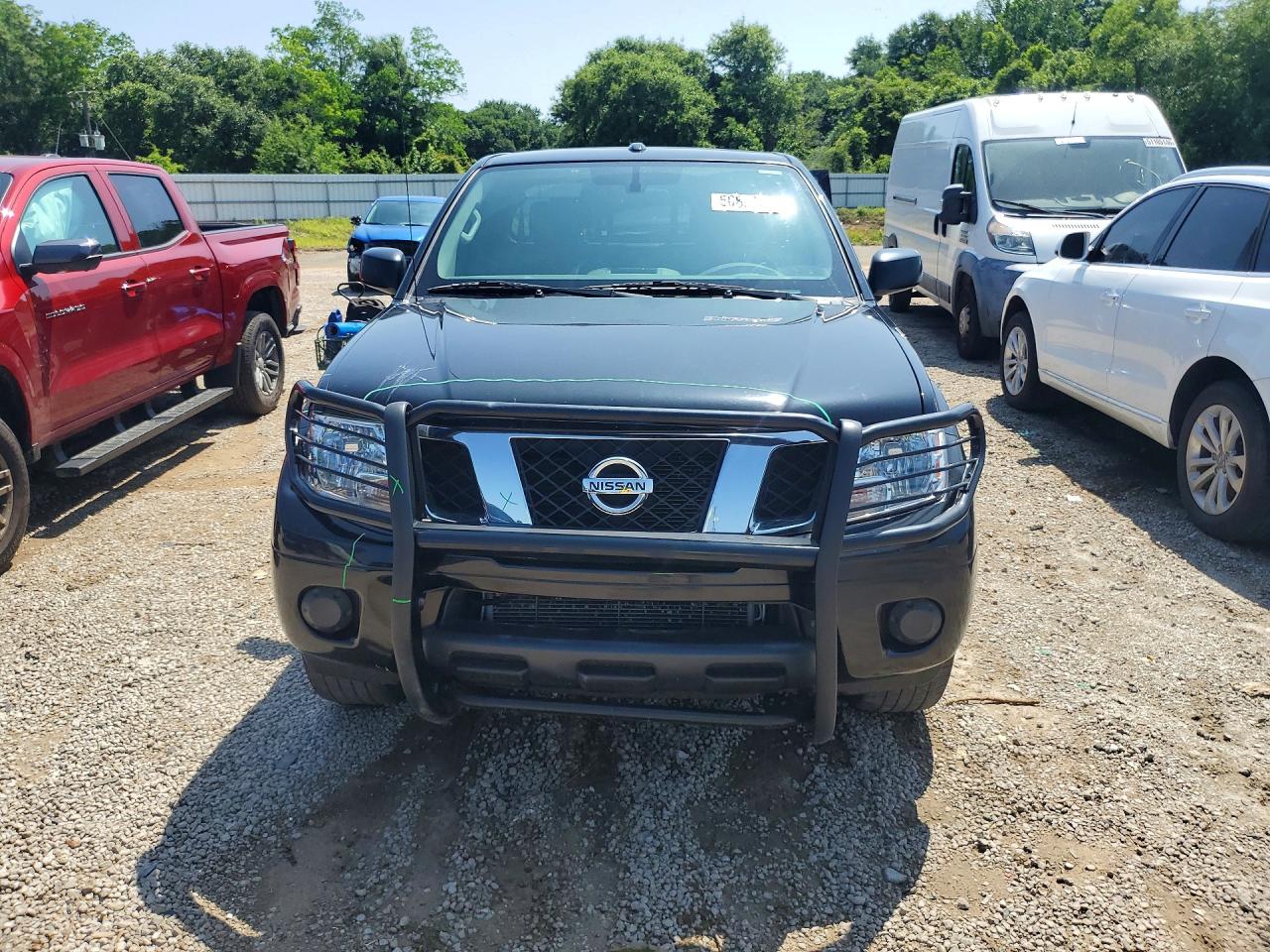 2017 NISSAN FRONTIER SV photo 9