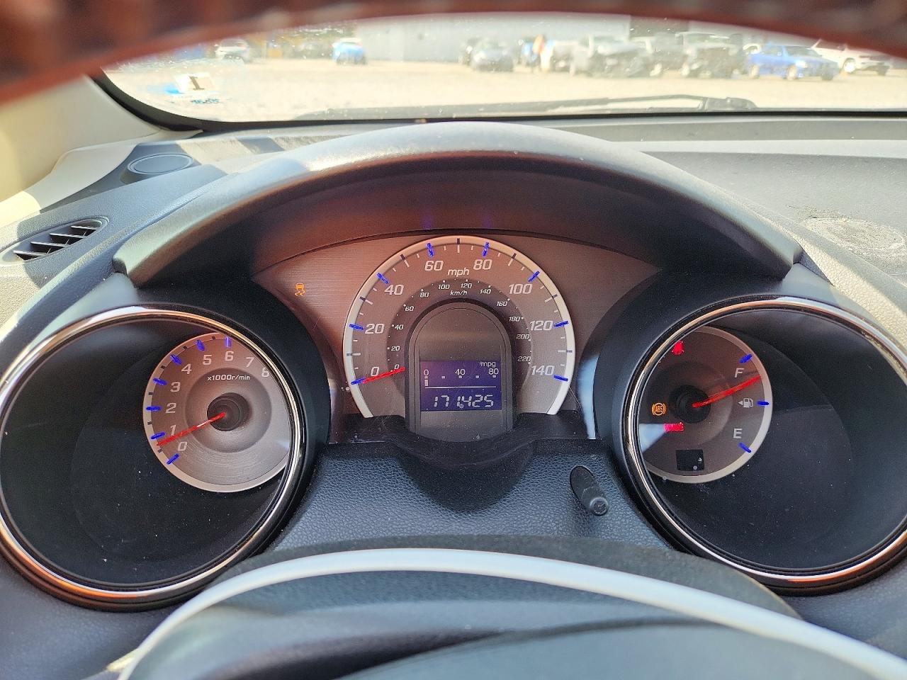2013 HONDA FIT SPORT photo 25