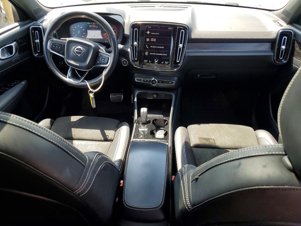 2021 VOLVO XC40 T5 R-DESIGN photo 15