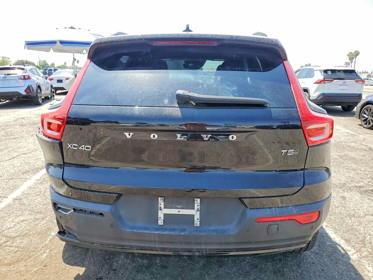 2021 VOLVO XC40 T5 R-DESIGN photo 11