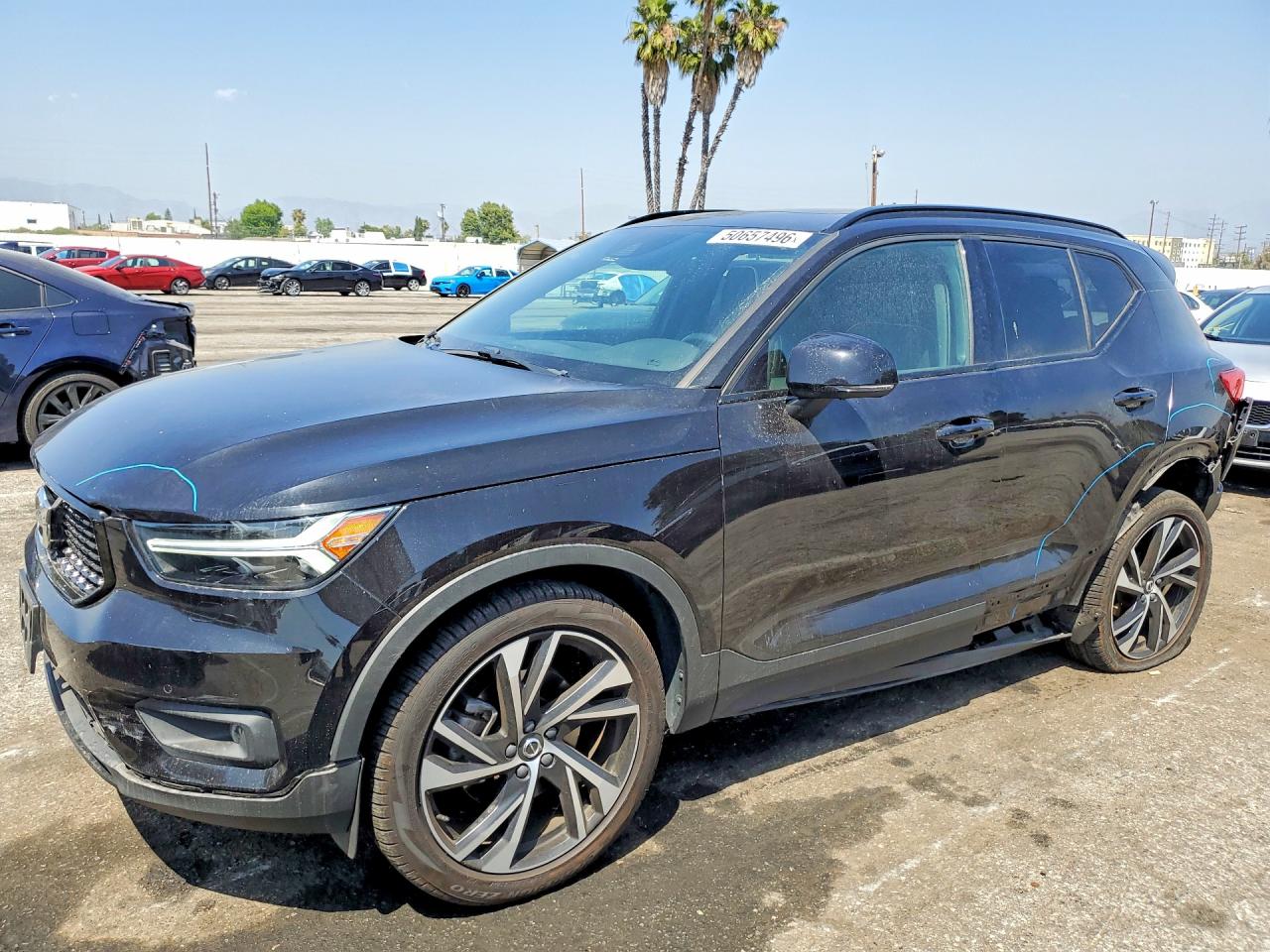 2021 VOLVO XC40