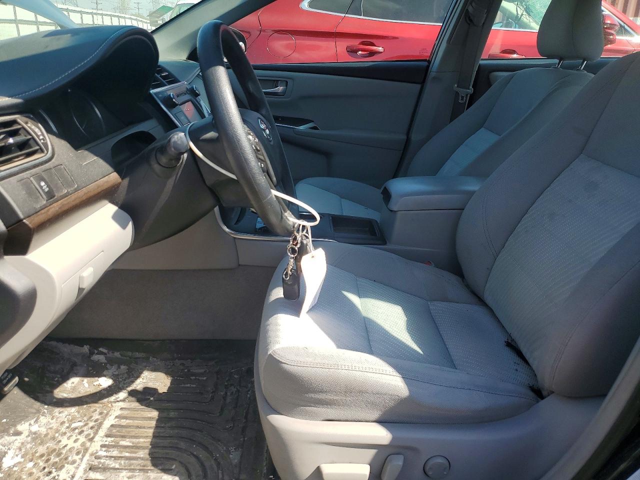 2016 TOYOTA CAMRY LE photo 7