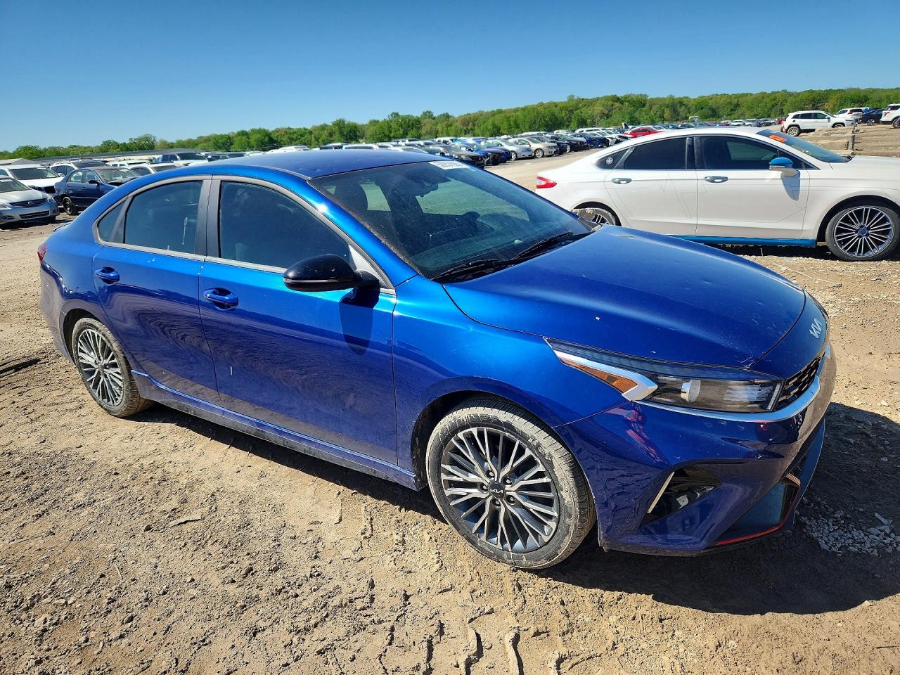 2024 KIA FORTE GT LINE photo 7