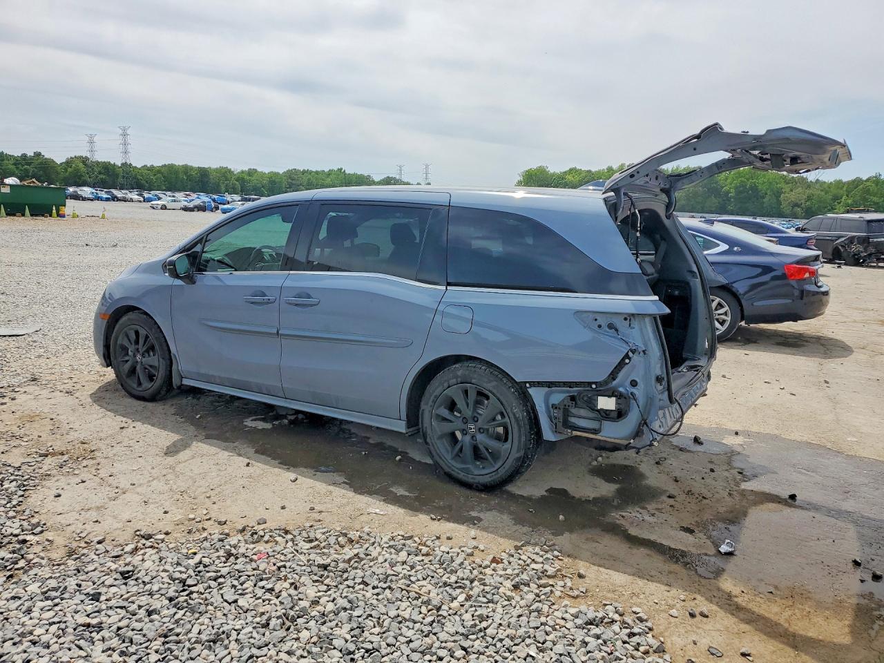 2023 HONDA ODYSSEY SPORT-L photo 3