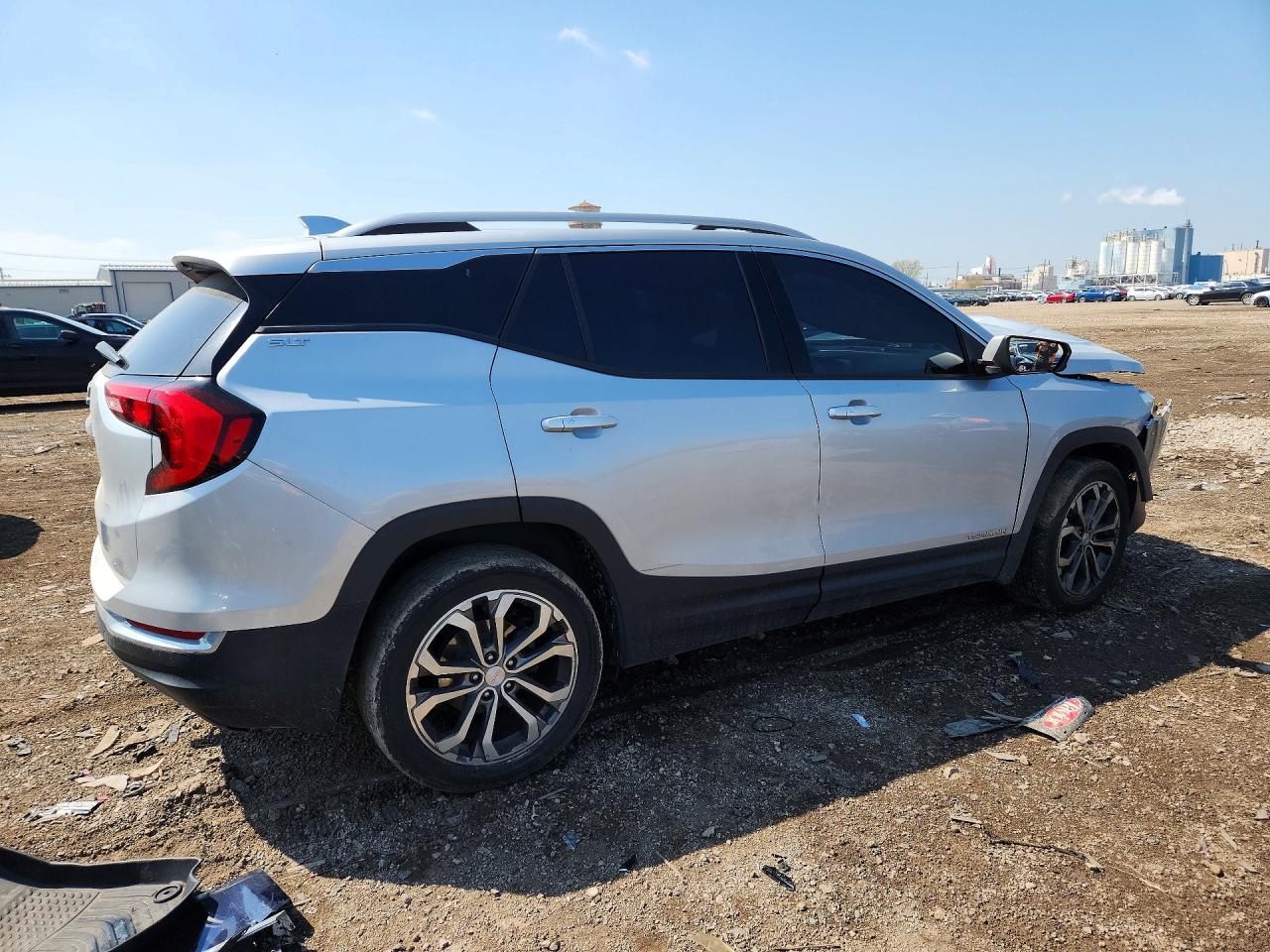2019 GMC TERRAIN SLT photo 5