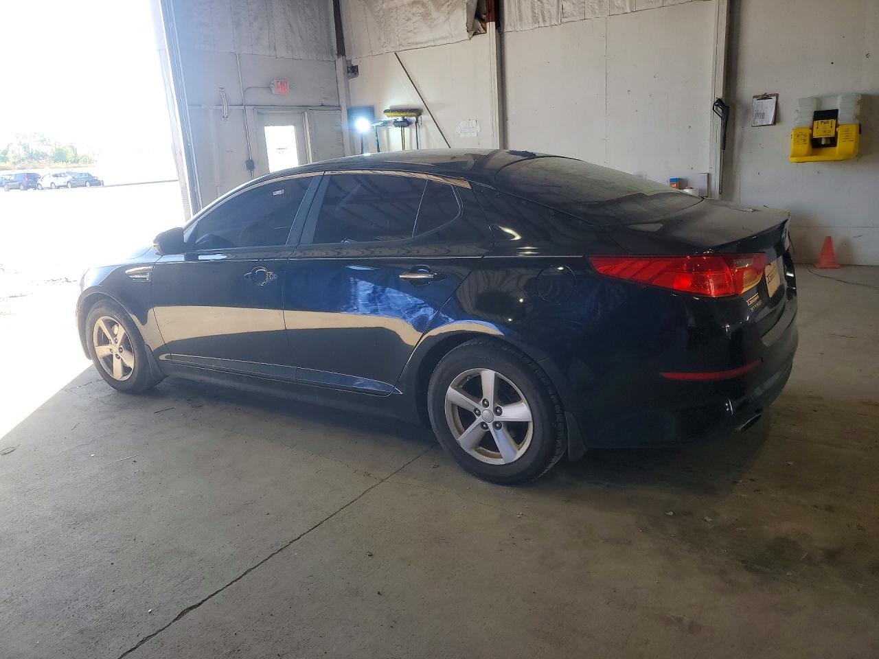 2015 KIA OPTIMA LX photo 3