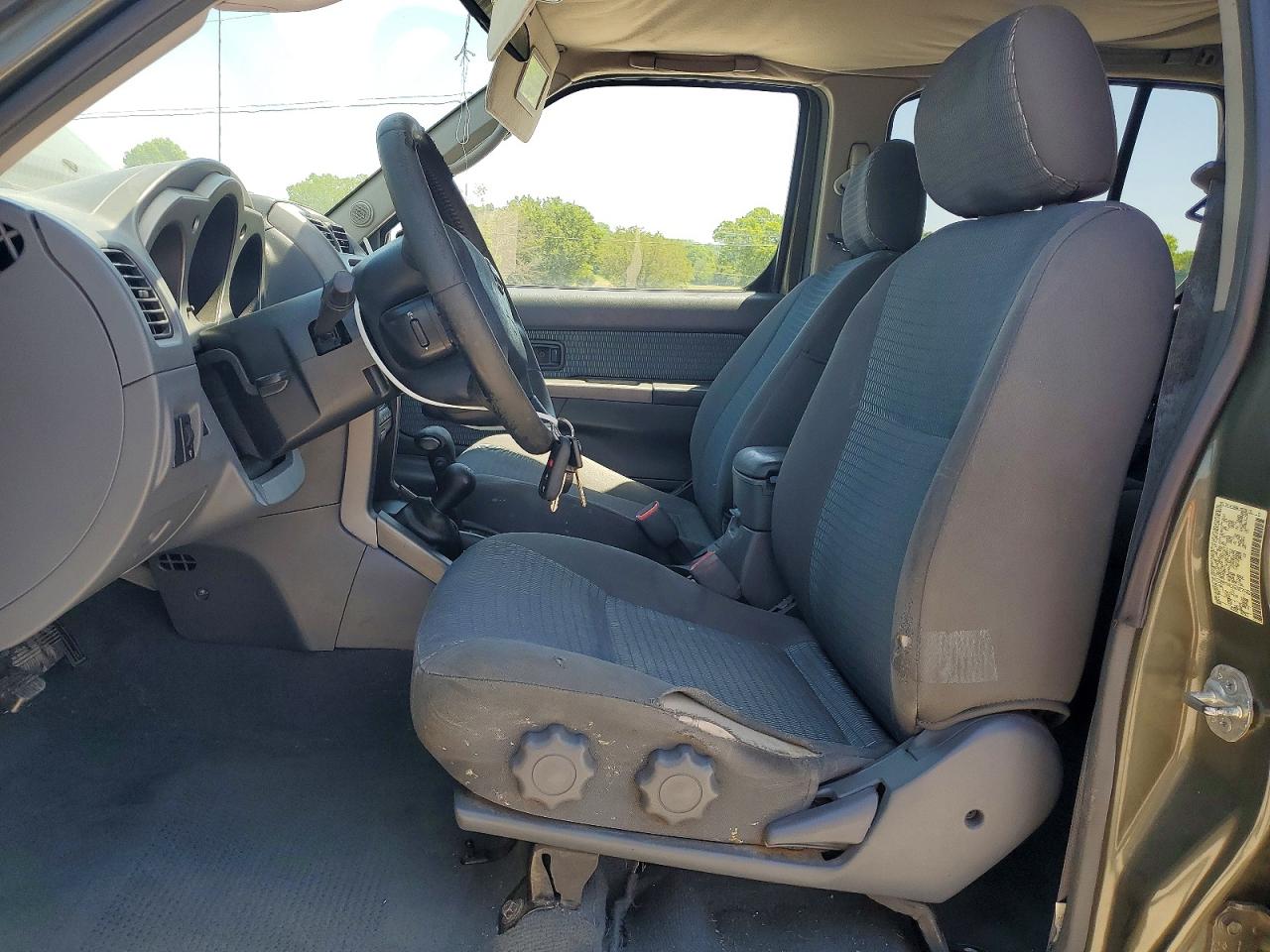 2004 NISSAN XTERRA XE photo 13