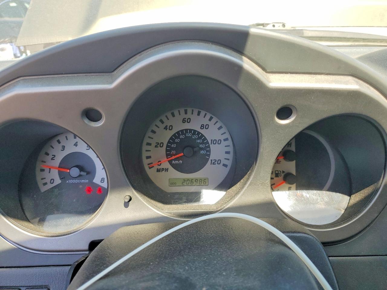 2004 NISSAN XTERRA XE photo 17