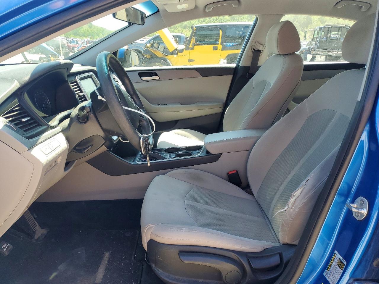 2018 HYUNDAI SONATA SE photo 19