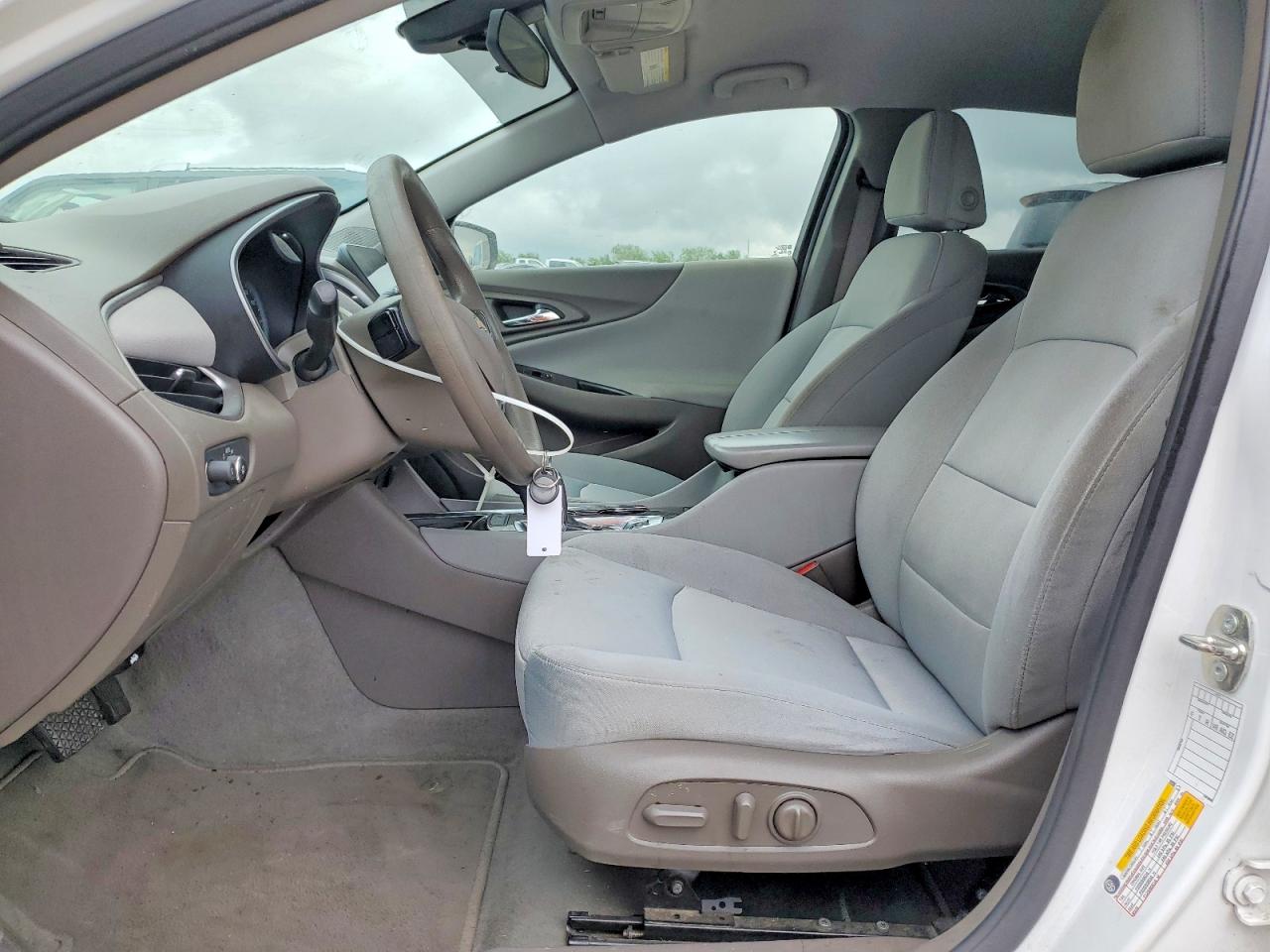 2022 CHEVROLET MALIBU LT photo 13