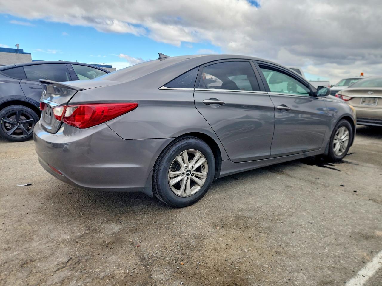 2013 HYUNDAI SONATA GLS photo 5