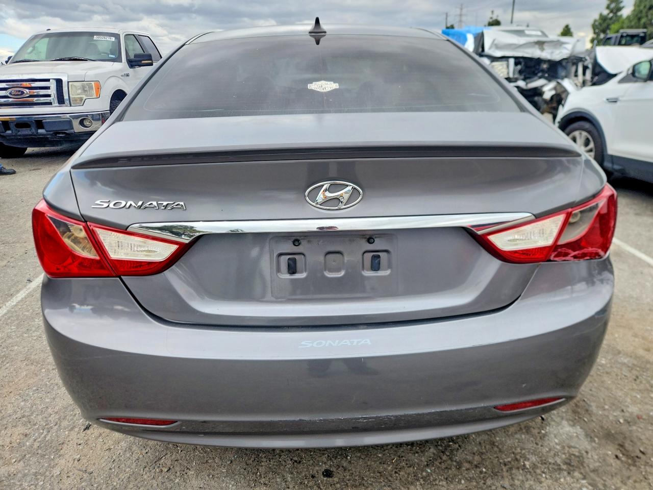 2013 HYUNDAI SONATA GLS photo 11
