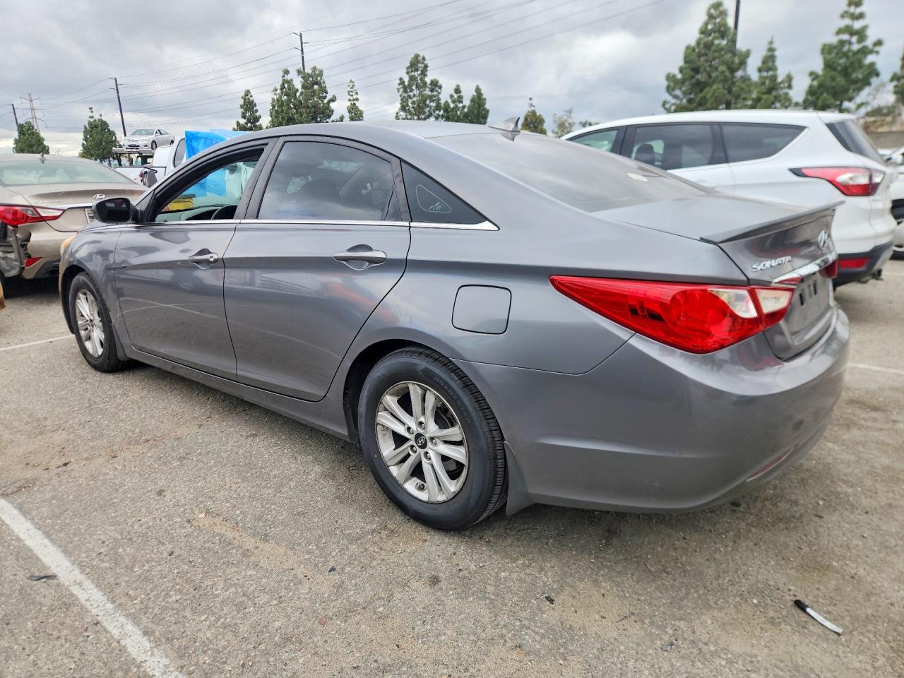 2013 HYUNDAI SONATA GLS photo 3