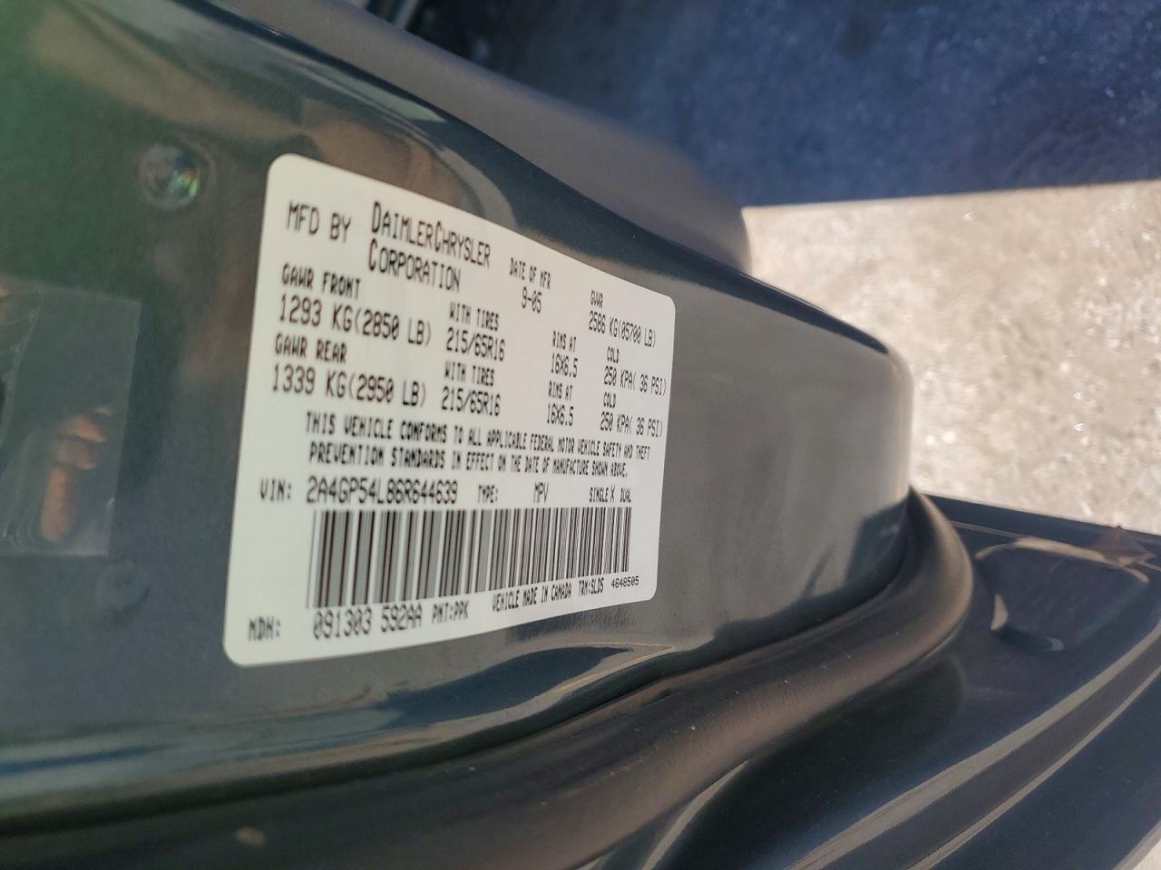 2006 CHRYSLER TOWN & COUNTRY TOURING photo 25