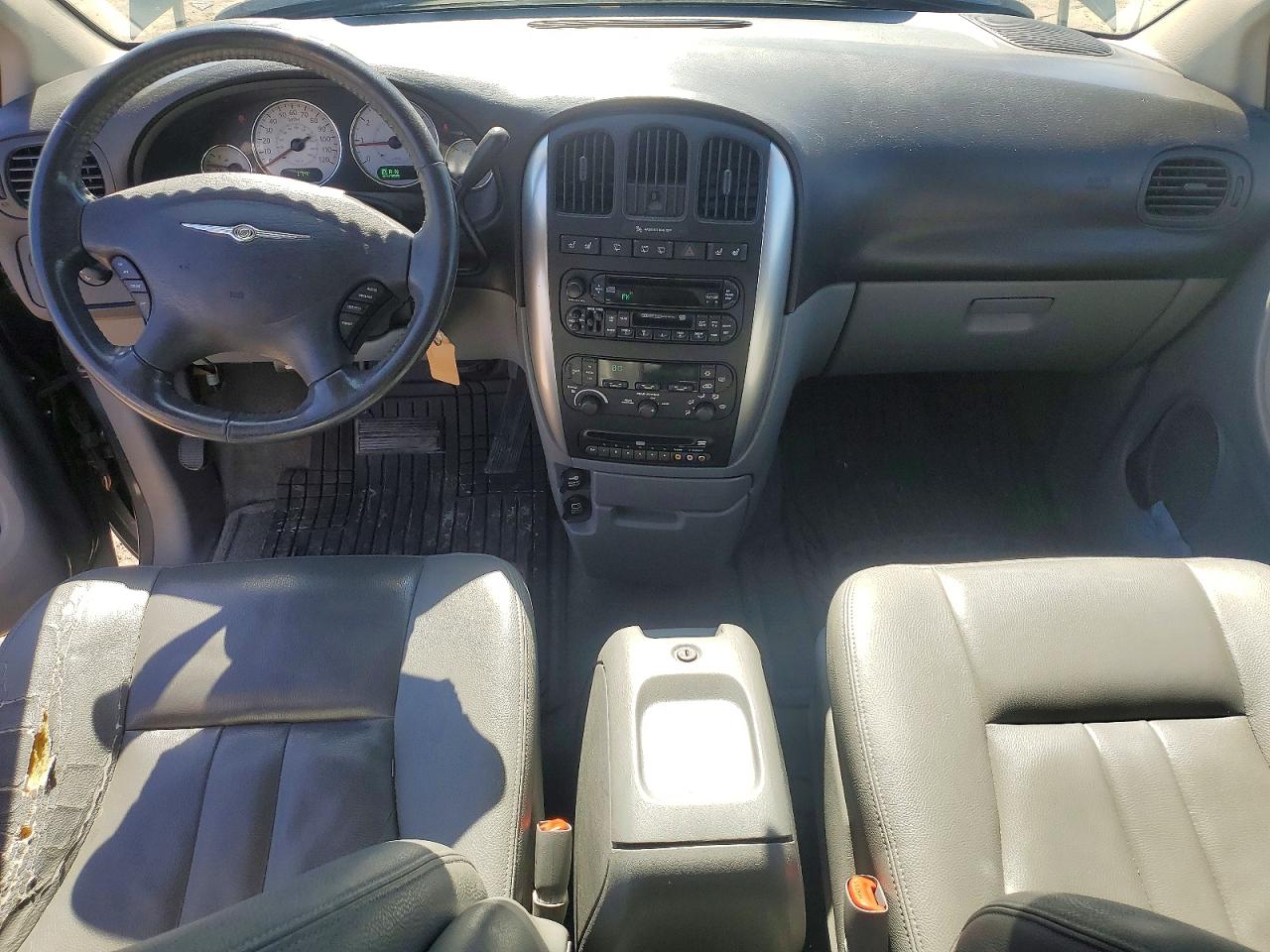 2006 CHRYSLER TOWN & COUNTRY TOURING photo 15