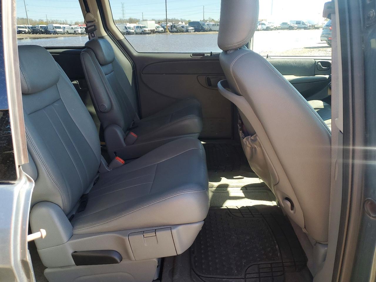 2006 CHRYSLER TOWN & COUNTRY TOURING photo 21