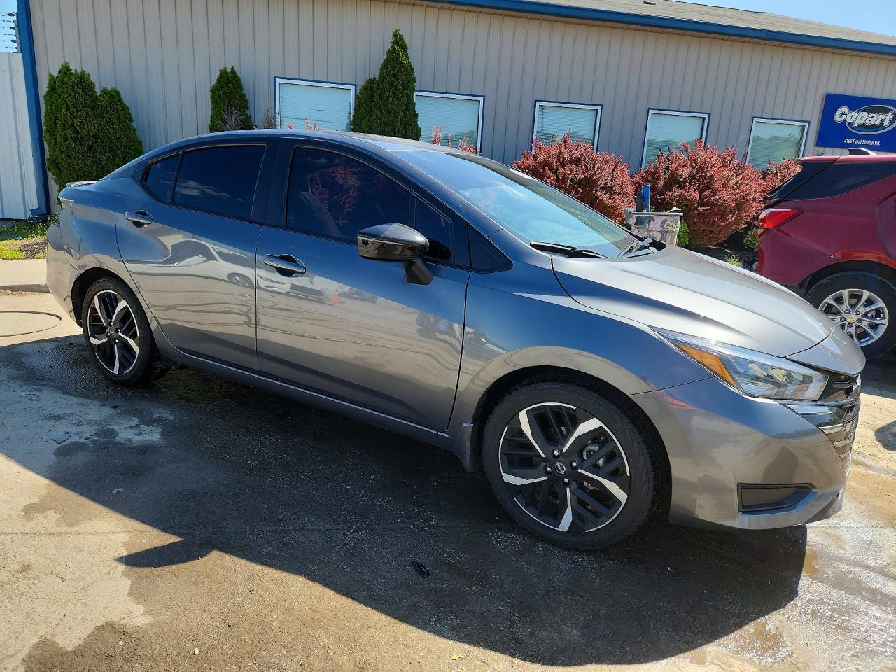 2024 NISSAN VERSA SR photo 4
