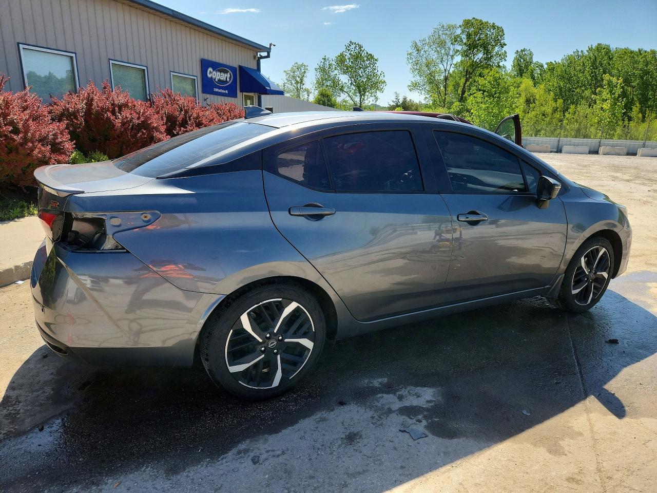 2024 NISSAN VERSA SR photo 3