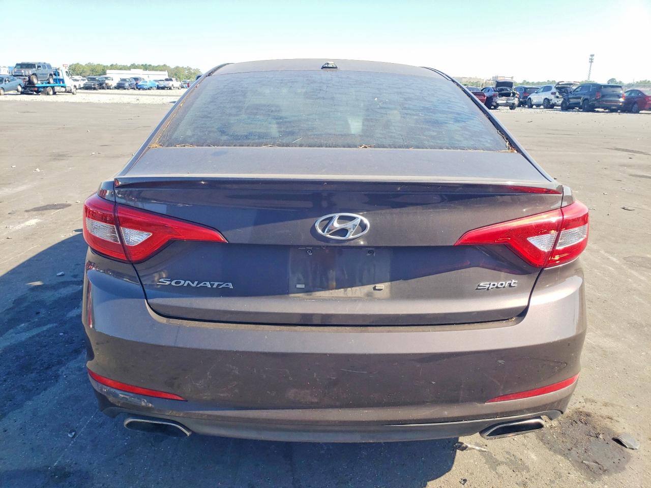 2015 HYUNDAI SONATA SPORT photo 11