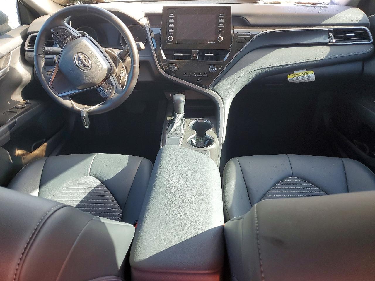 2024 TOYOTA CAMRY SE photo 15