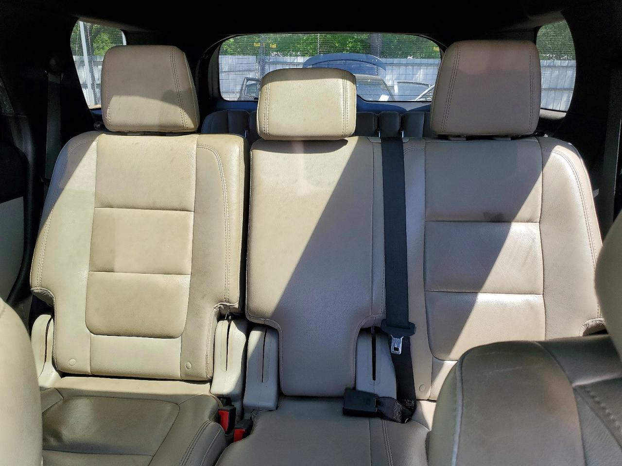 2015 FORD EXPLORER XLT photo 19