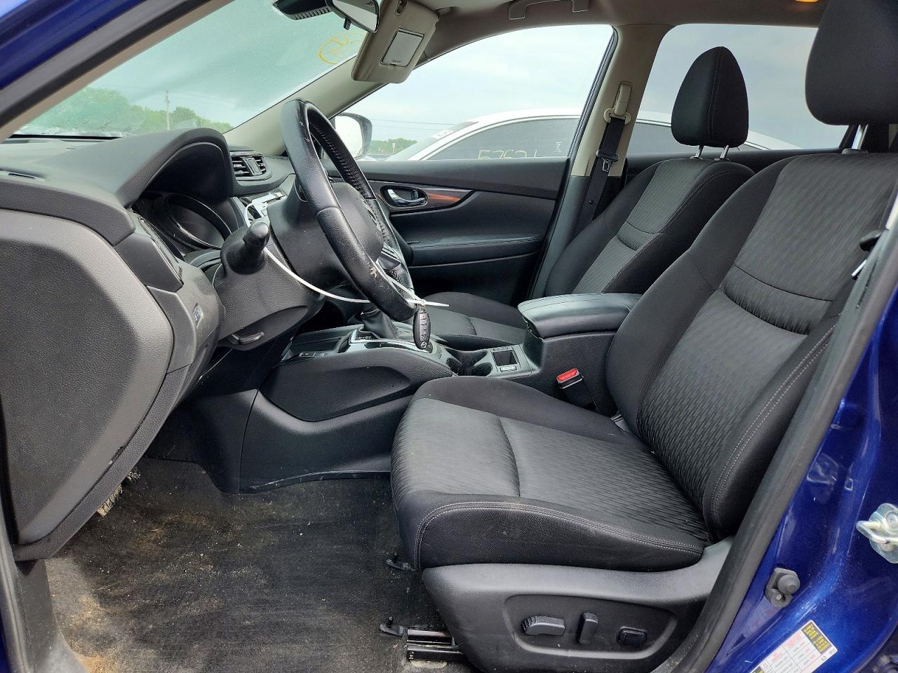 2020 NISSAN ROGUE SV photo 13