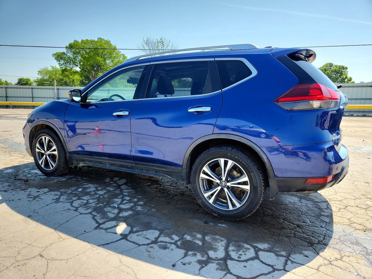 2020 NISSAN ROGUE SV photo 3