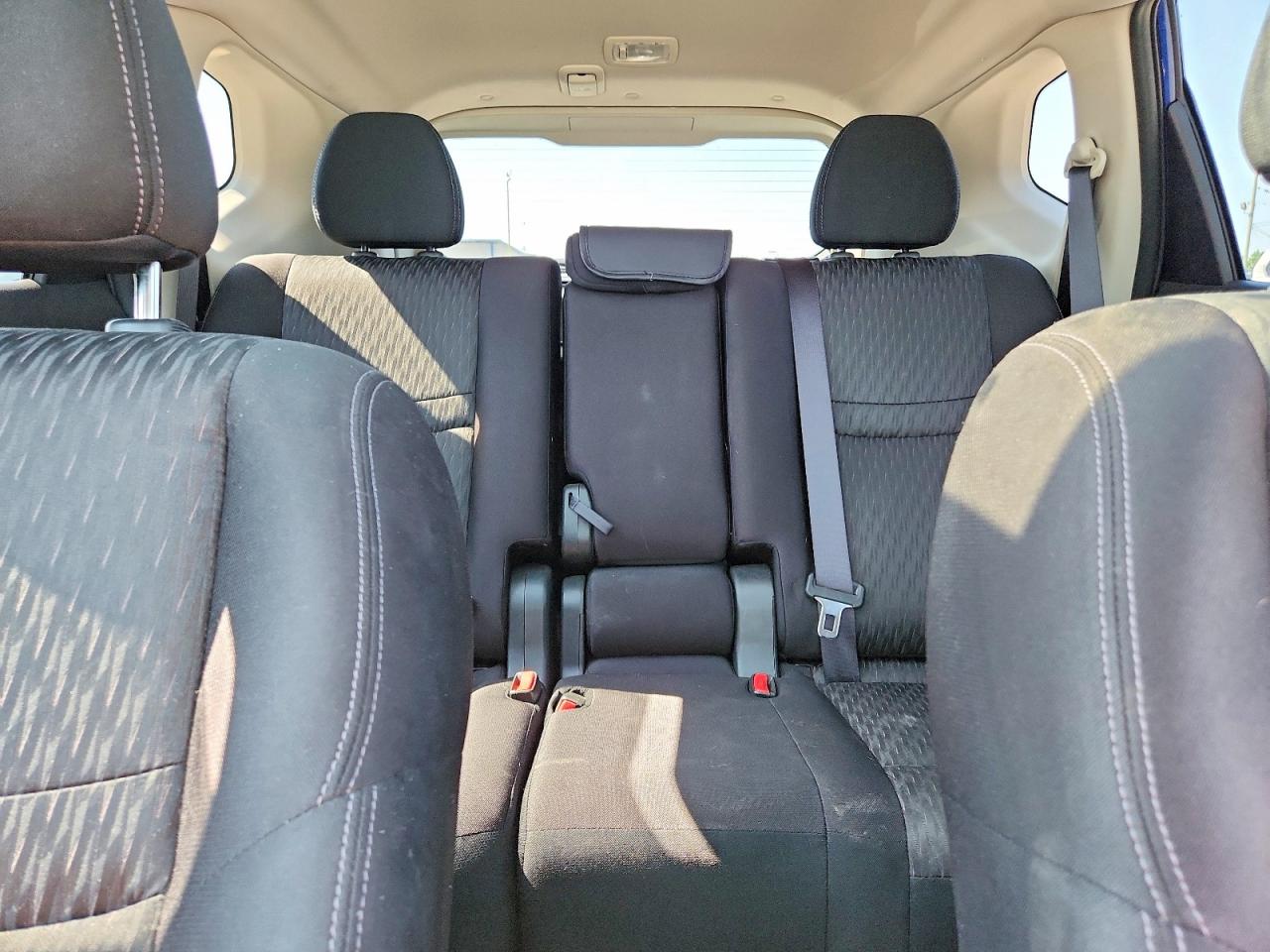 2020 NISSAN ROGUE SV photo 19