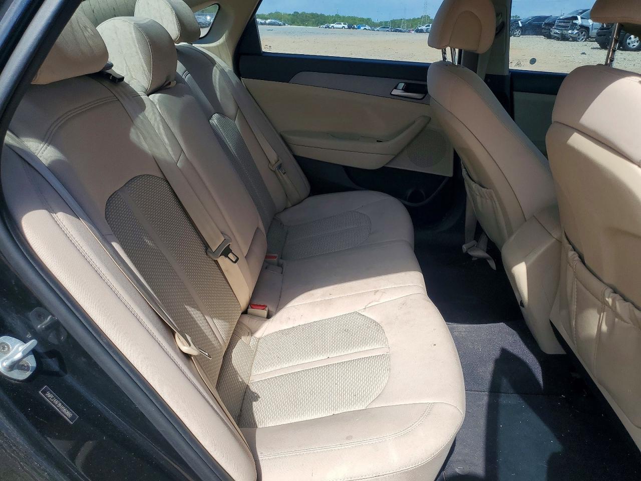 2017 HYUNDAI SONATA SE photo 10
