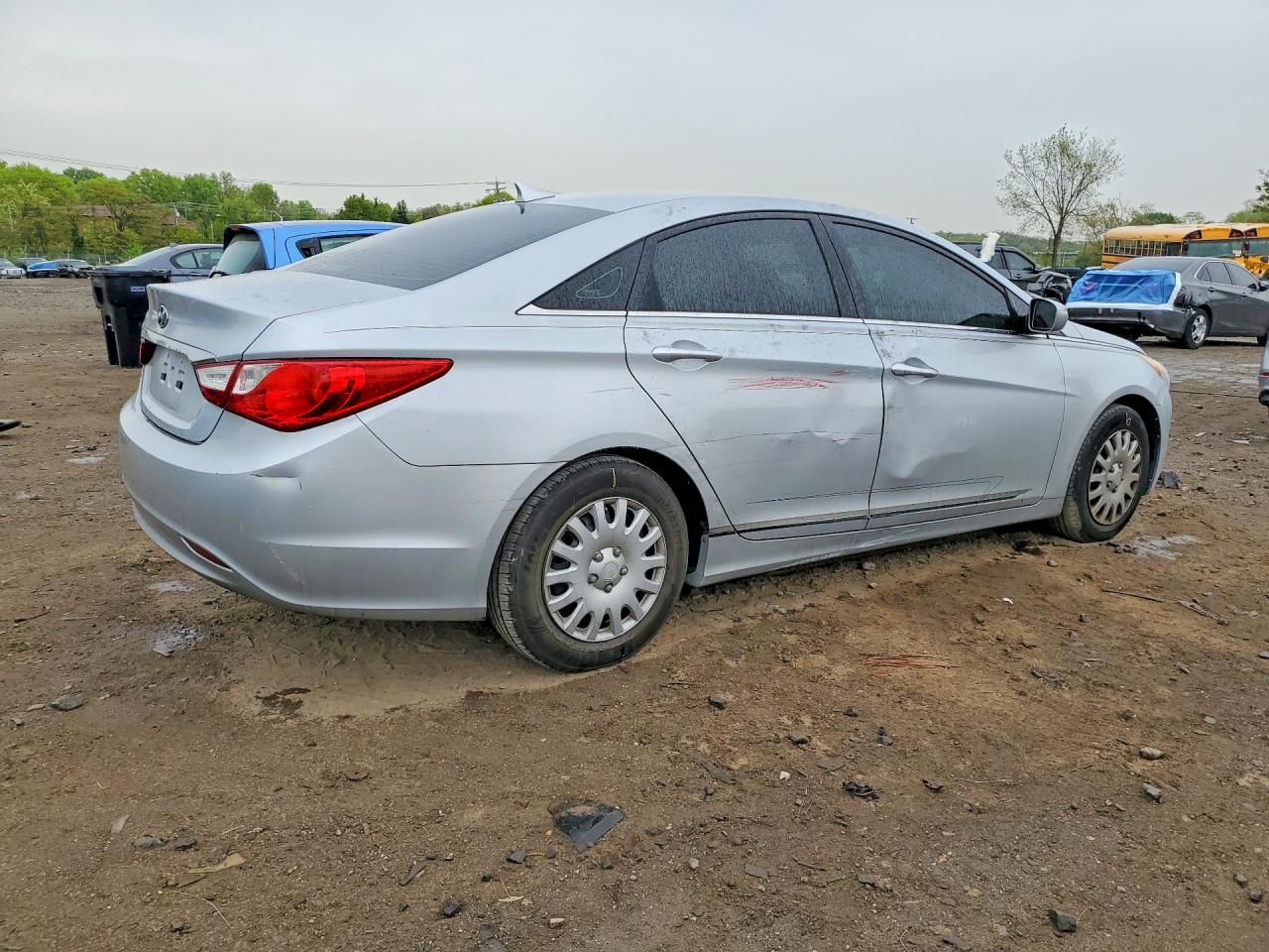 2011 HYUNDAI SONATA GLS photo 5