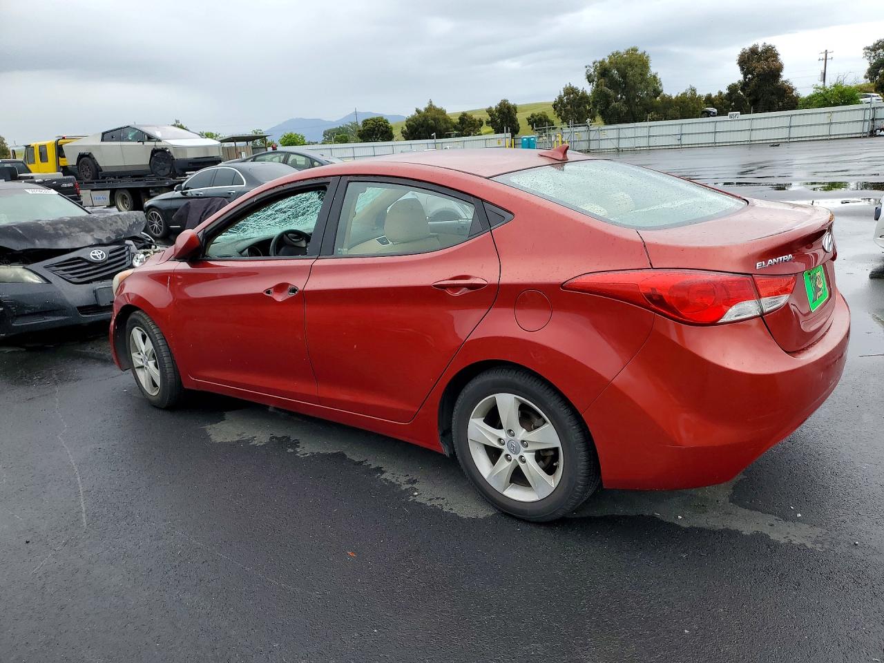 2013 HYUNDAI ELANTRA GLS photo 4