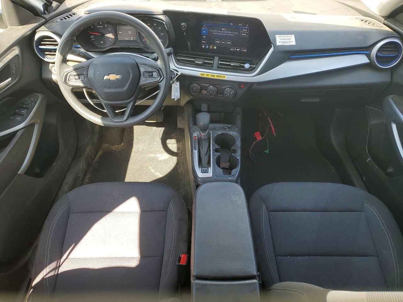 2025 CHEVROLET TRAX LS photo 15