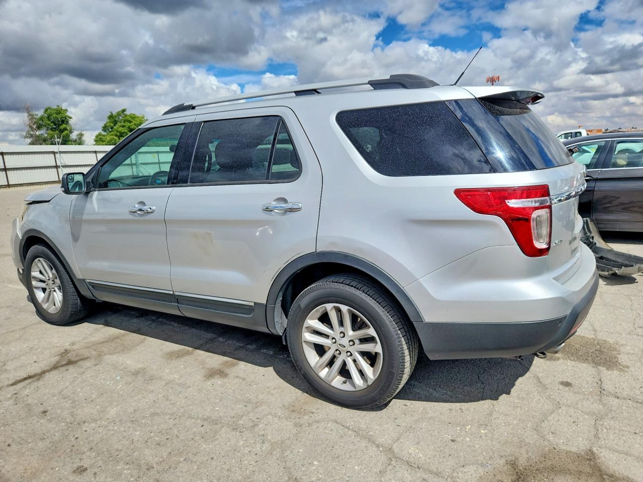 2013 FORD EXPLORER XLT photo 3