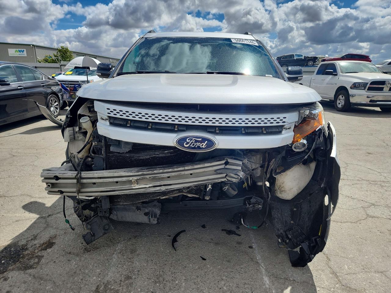 2013 FORD EXPLORER XLT photo 9