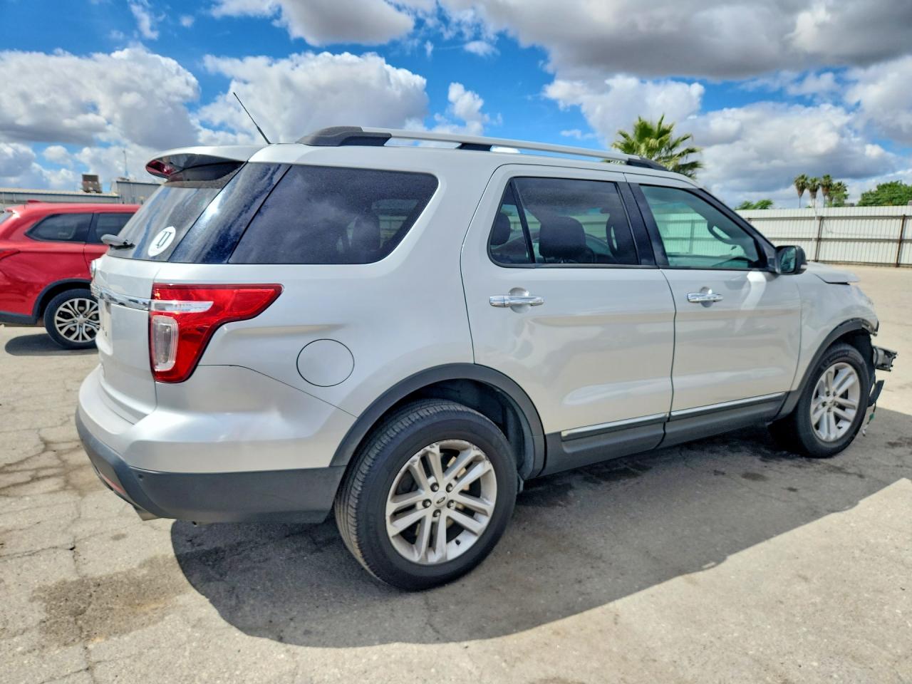 2013 FORD EXPLORER XLT photo 5