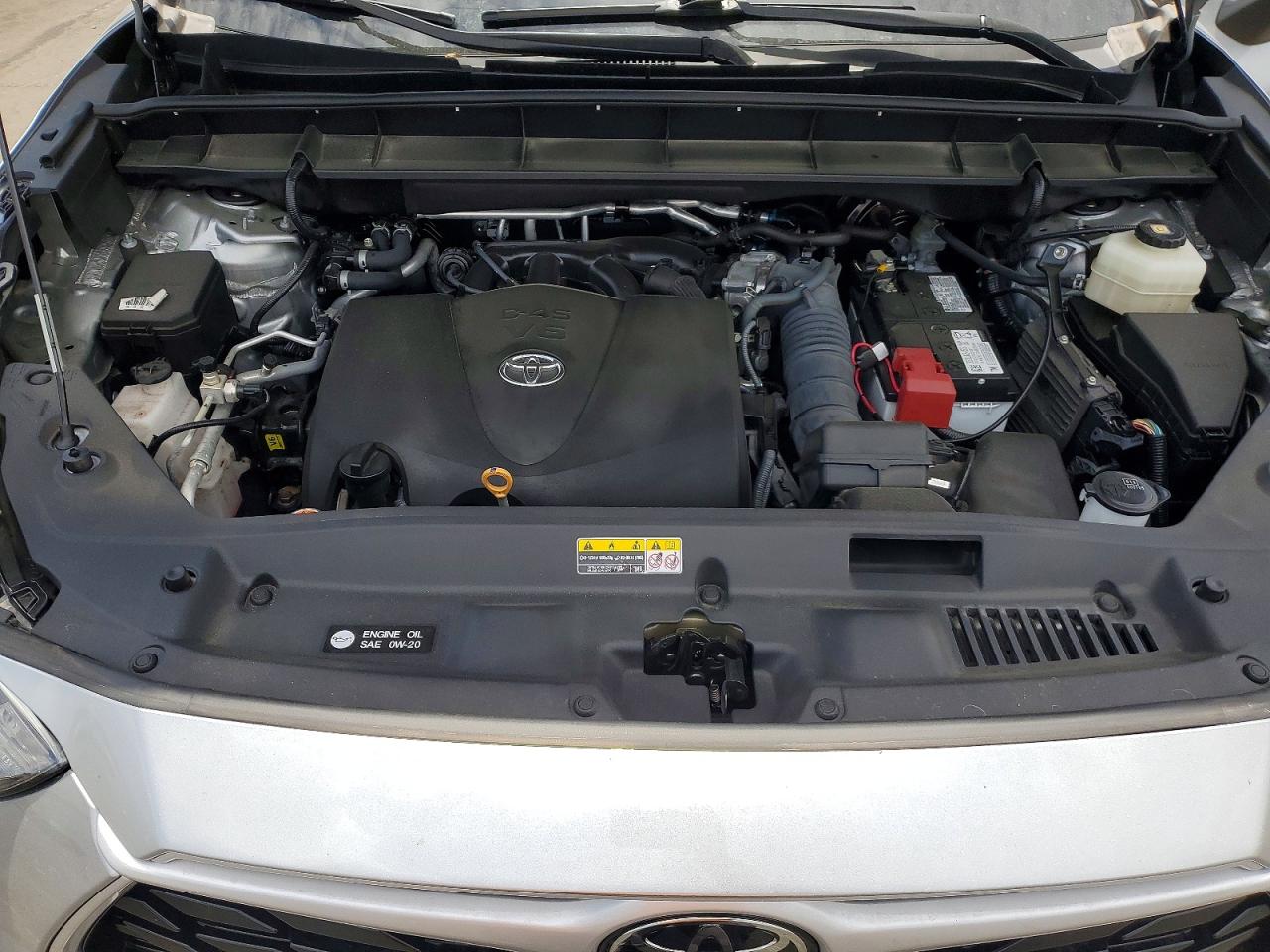 2022 TOYOTA HIGHLANDER XLE photo 34