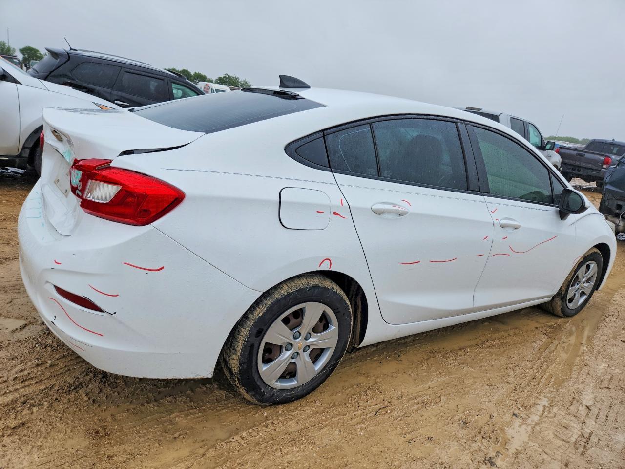 2017 CHEVROLET CRUZE LS photo 5