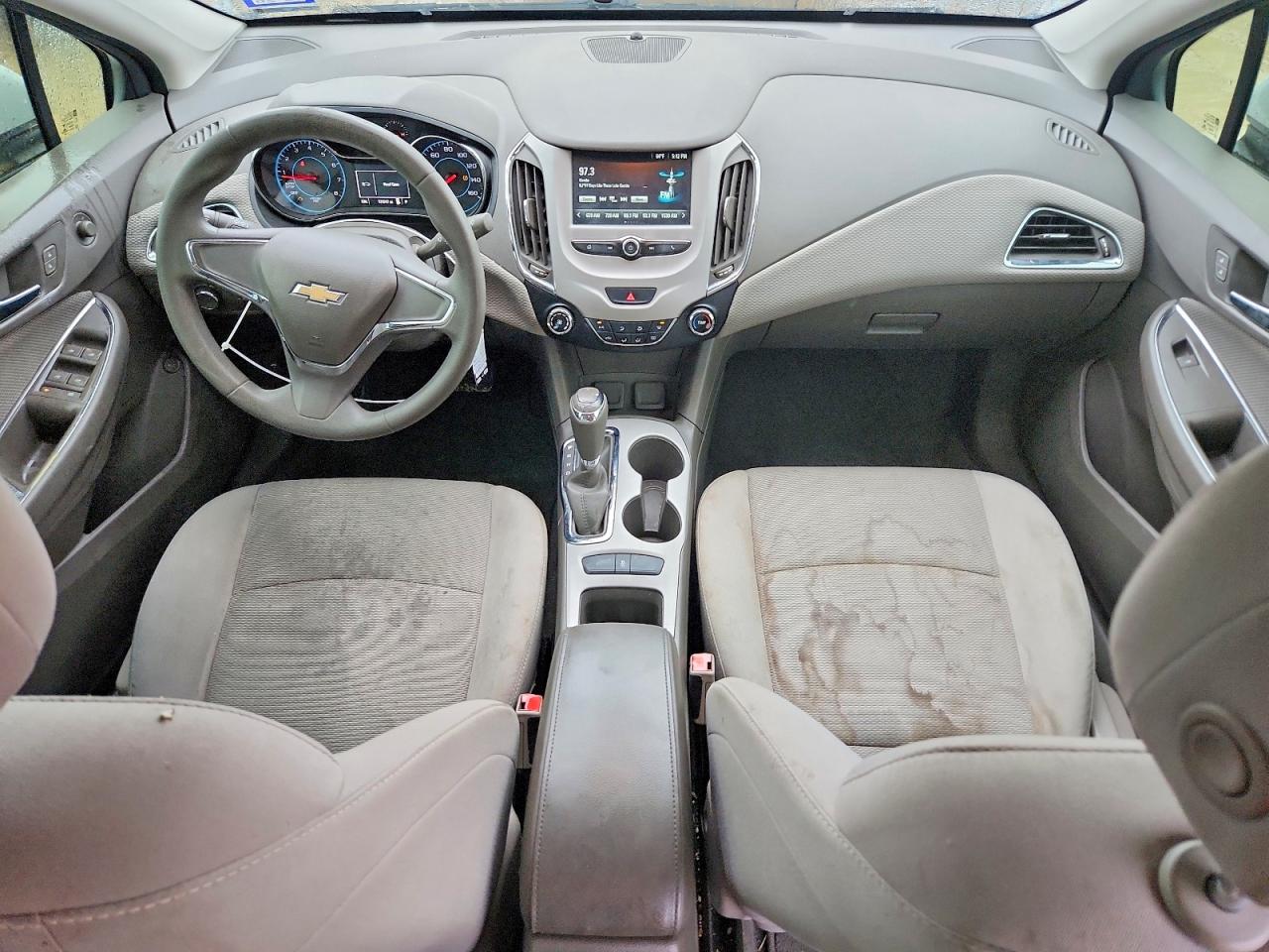 2017 CHEVROLET CRUZE LS photo 15