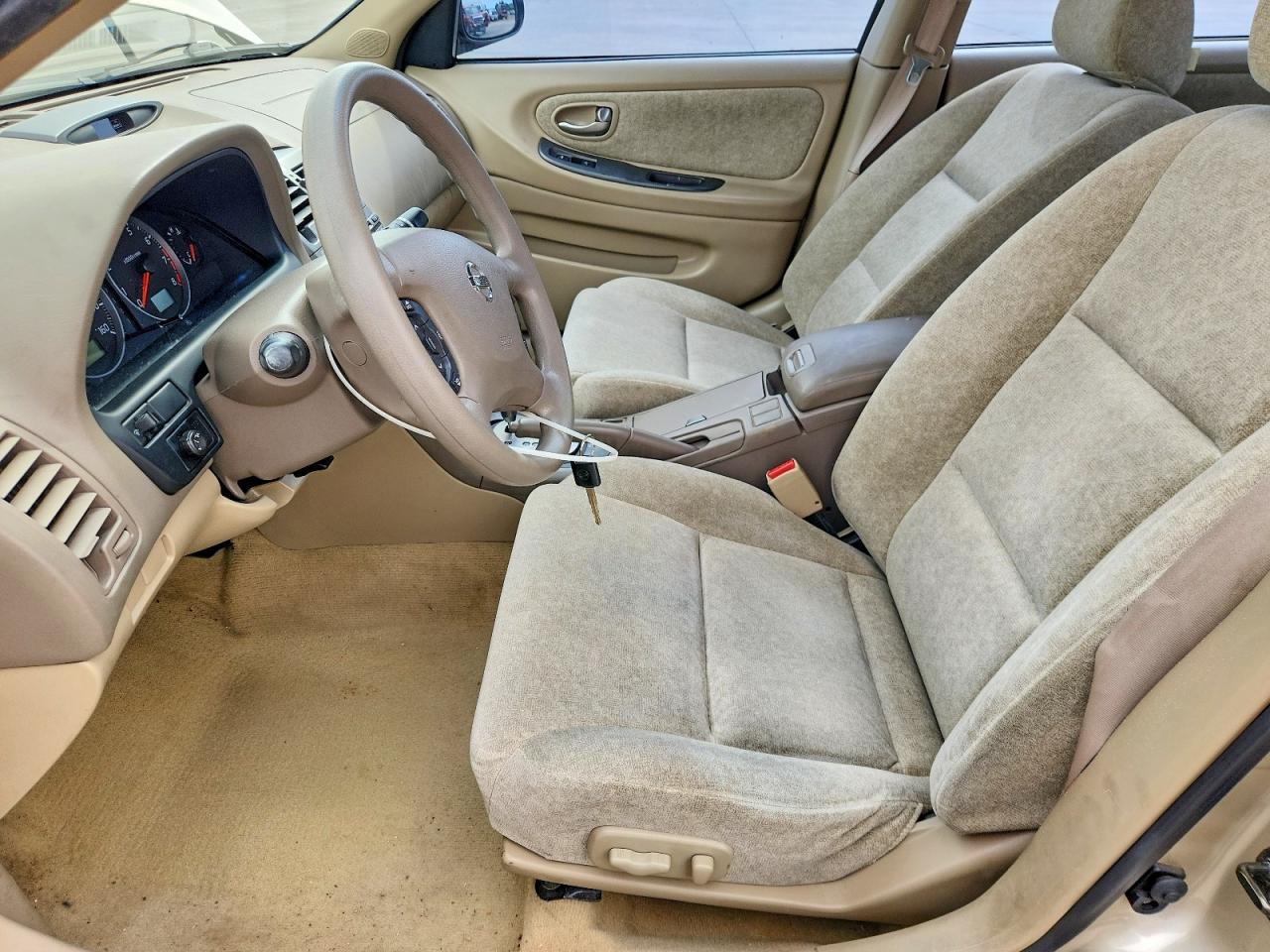 2003 NISSAN MAXIMA GXE photo 13